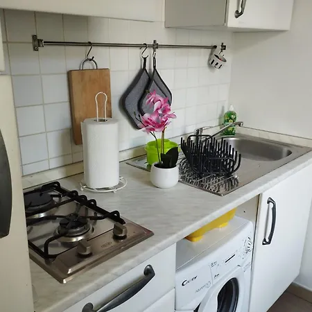 Aurora House. Abbadia Lariana