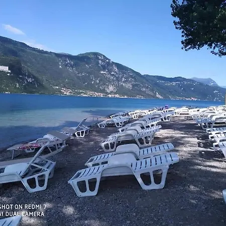 Aurora House. Apartamento Abbadia Lariana