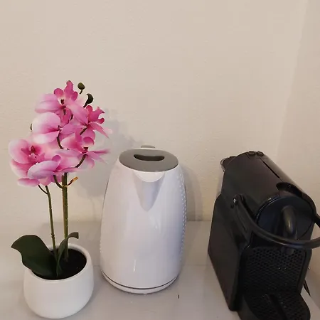 Aurora House. Apartman Abbadia Lariana